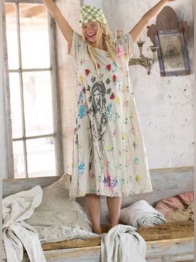 Magnolia Pearl Paola T Dress in Spring Joy